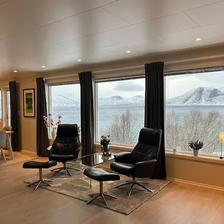Beautiful House With A Unique And Spectacular View *